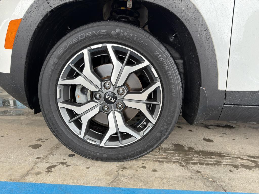 used 2021 Kia Seltos car, priced at $16,271