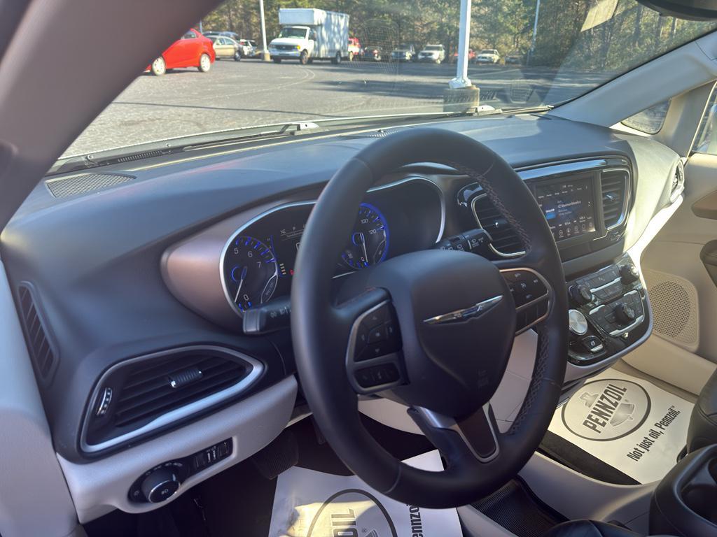 used 2018 Chrysler Pacifica car, priced at $12,441