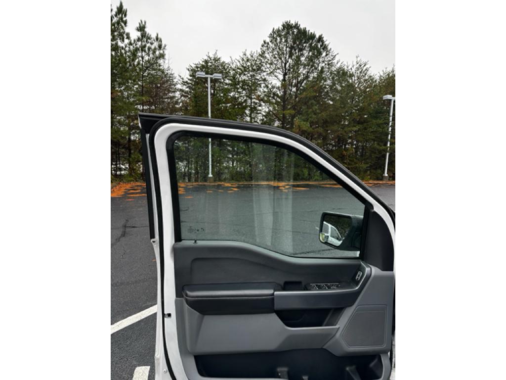 used 2021 Ford F-150 car, priced at $27,614