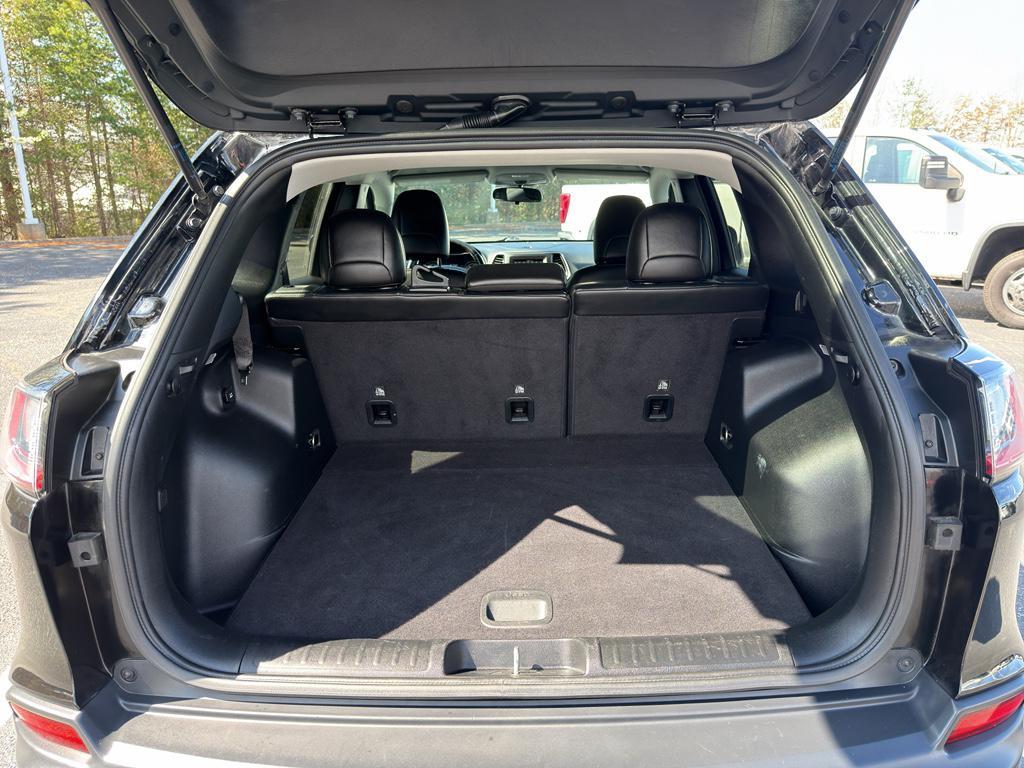 used 2020 Jeep Cherokee car, priced at $16,506