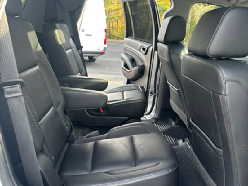 used 2020 GMC Yukon car, priced at $27,741