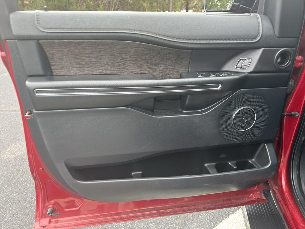 used 2018 Ford Expedition car, priced at $22,994