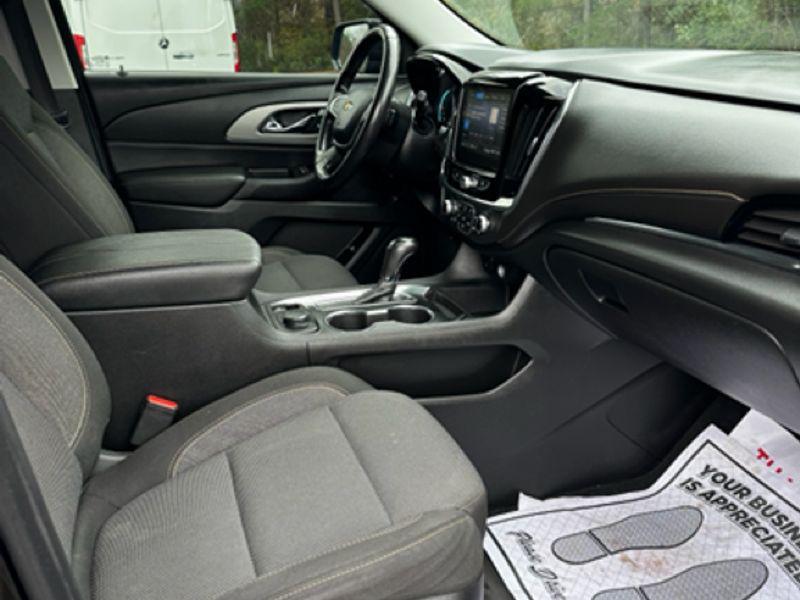 used 2020 Chevrolet Traverse car, priced at $16,394