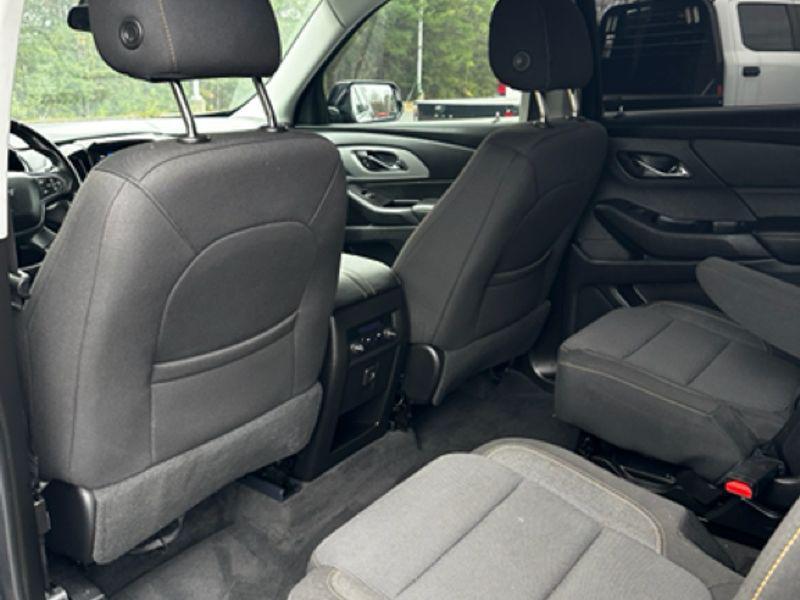 used 2020 Chevrolet Traverse car, priced at $16,394