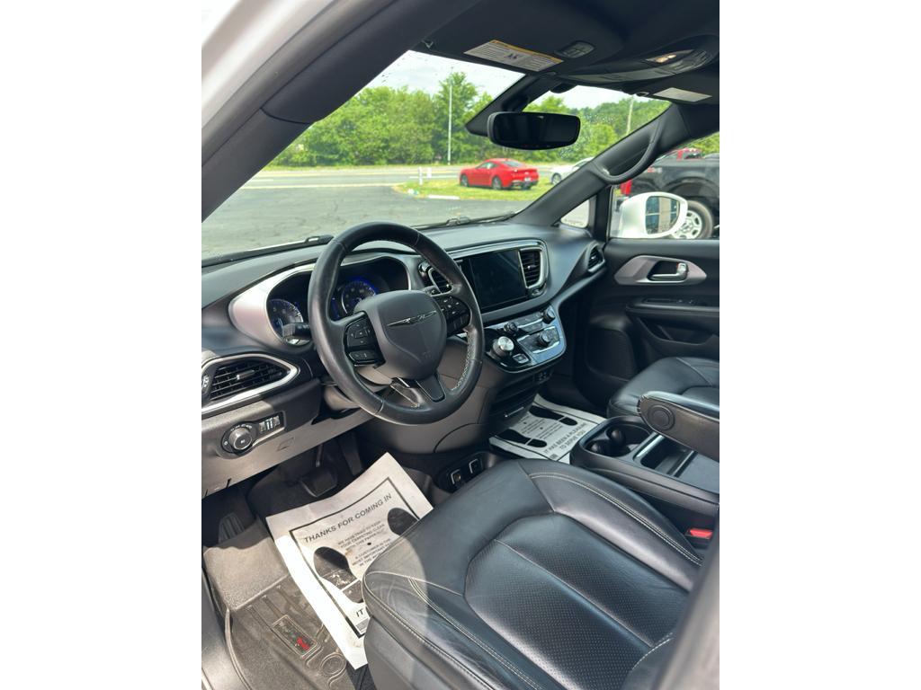 used 2020 Chrysler Pacifica car, priced at $18,138