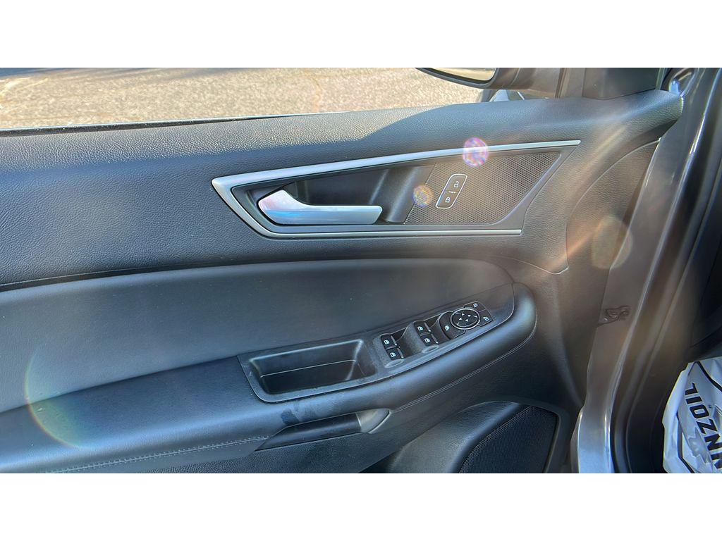 used 2024 Ford Edge car, priced at $23,196