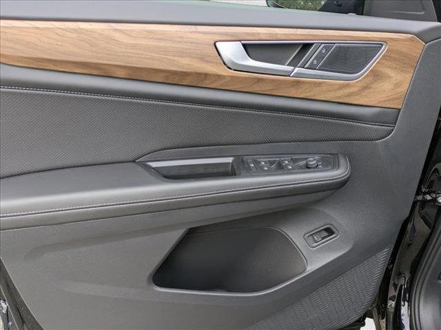 new 2026 Volkswagen Atlas car, priced at $43,708