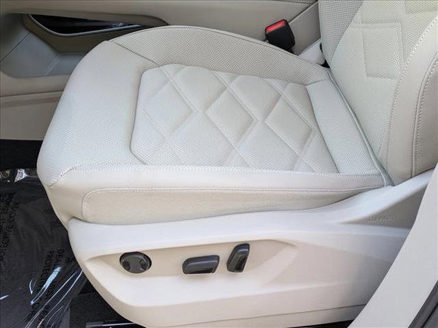 new 2026 Volkswagen Atlas car, priced at $43,007