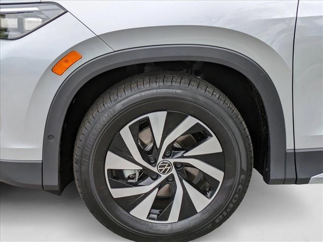 new 2025 Volkswagen Tiguan car, priced at $30,000
