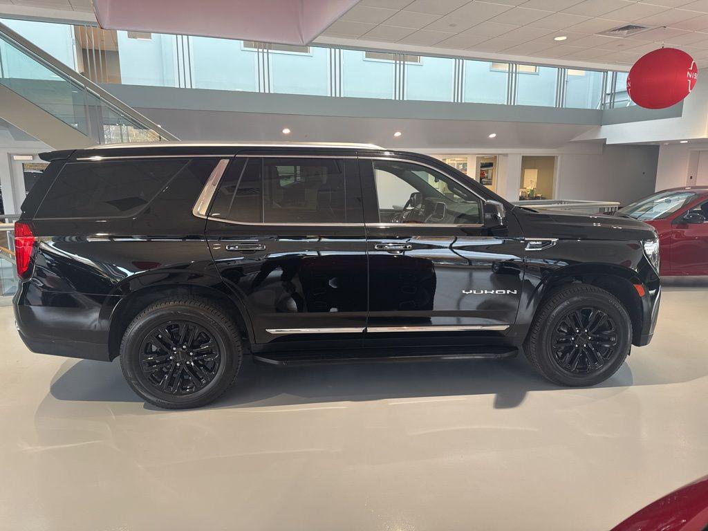 used 2023 GMC Yukon car, priced at $45,405