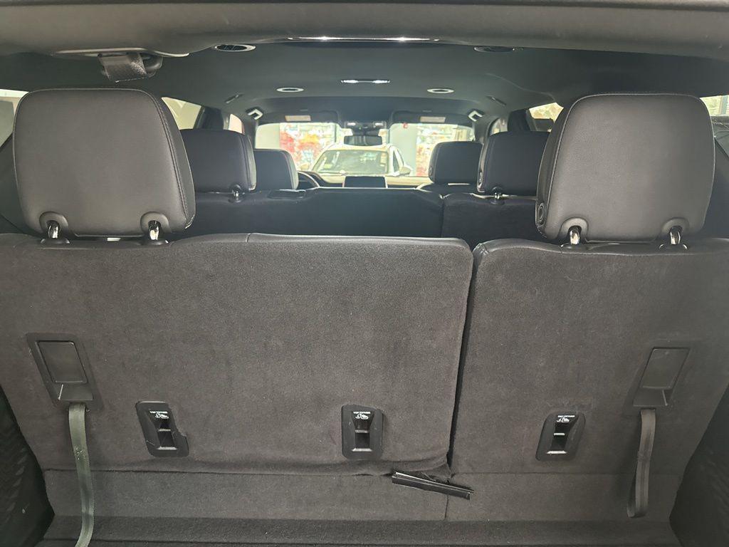 used 2023 GMC Yukon car, priced at $45,405