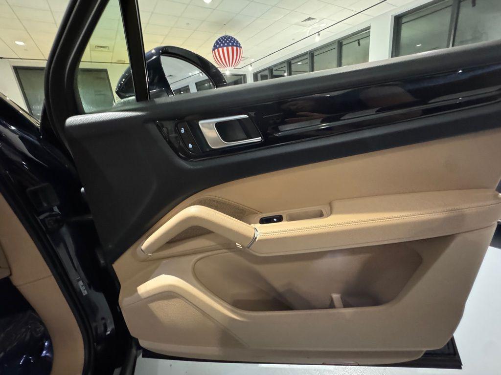 used 2023 Porsche Cayenne car, priced at $59,112