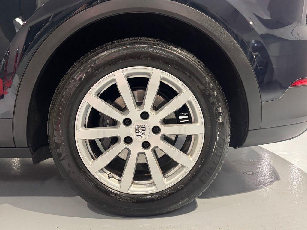 used 2023 Porsche Cayenne car, priced at $59,112