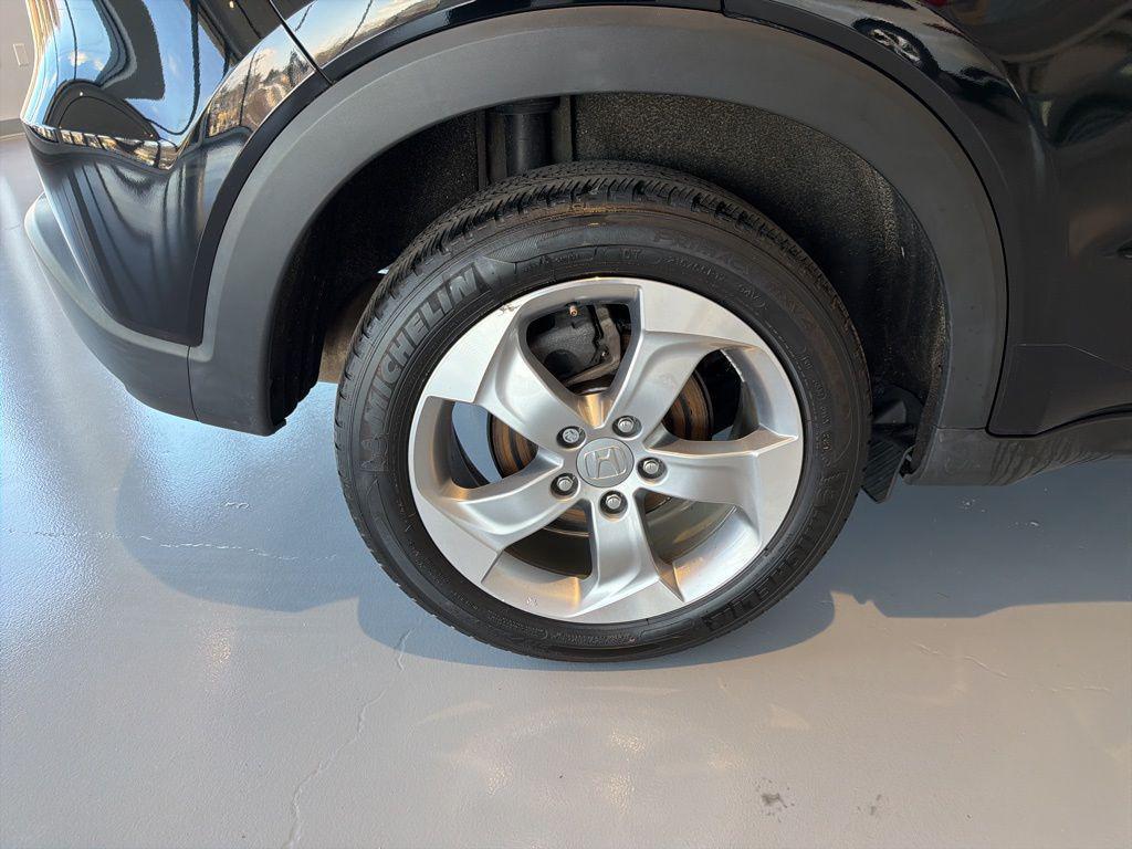 used 2022 Honda HR-V car, priced at $18,085