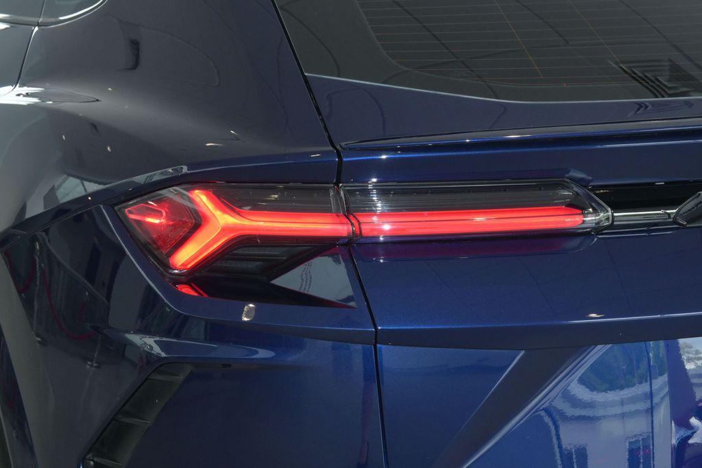 used 2019 Lamborghini Urus car, priced at $169,675
