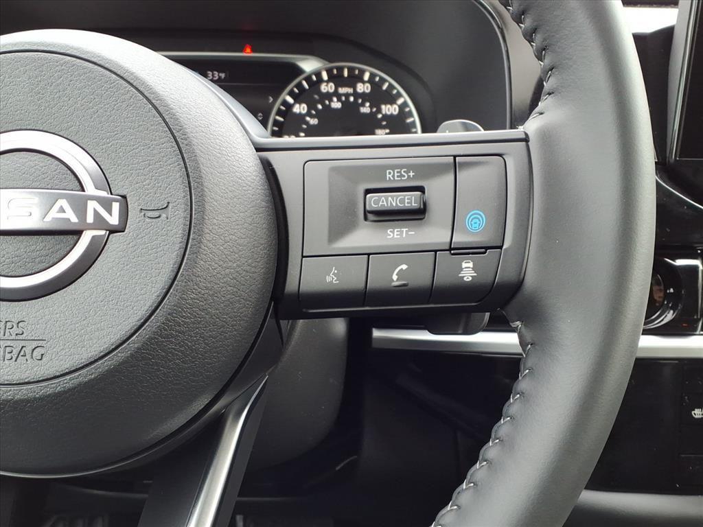 new 2025 Nissan Pathfinder car, priced at $35,256