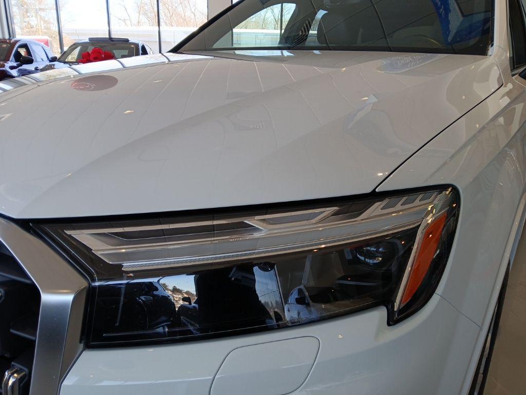 used 2025 Audi Q7 car, priced at $45,874