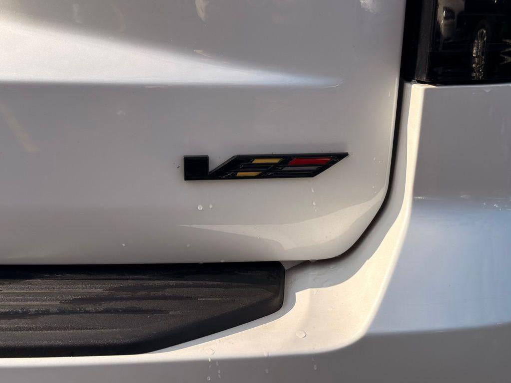 used 2023 Cadillac Escalade ESV car, priced at $100,532