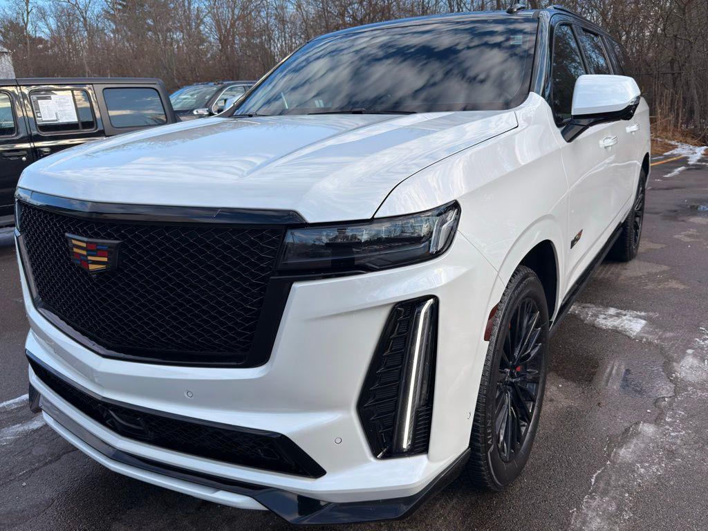 used 2023 Cadillac Escalade ESV car, priced at $100,532