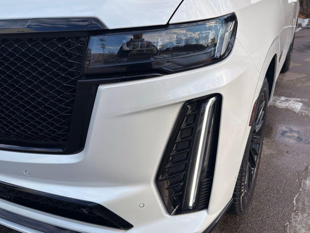 used 2023 Cadillac Escalade ESV car, priced at $100,532