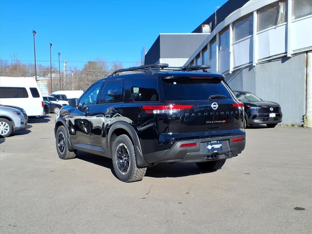 new 2025 Nissan Pathfinder car, priced at $39,161
