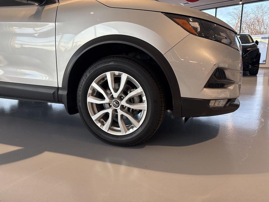 used 2022 Nissan Rogue Sport car, priced at $20,215