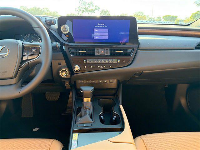 new 2025 Lexus ES 350 car, priced at $47,030
