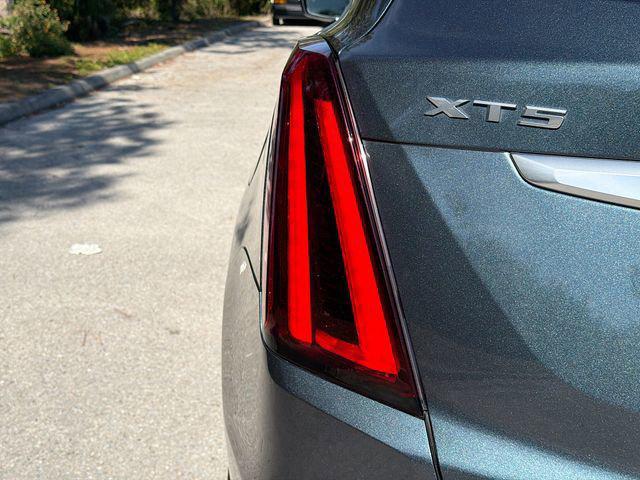 used 2020 Cadillac XT5 car, priced at $21,998