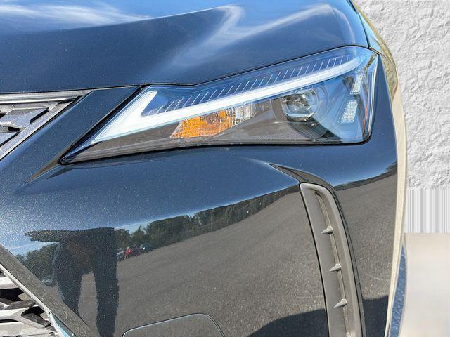 new 2025 Lexus UX 300h car, priced at $41,144