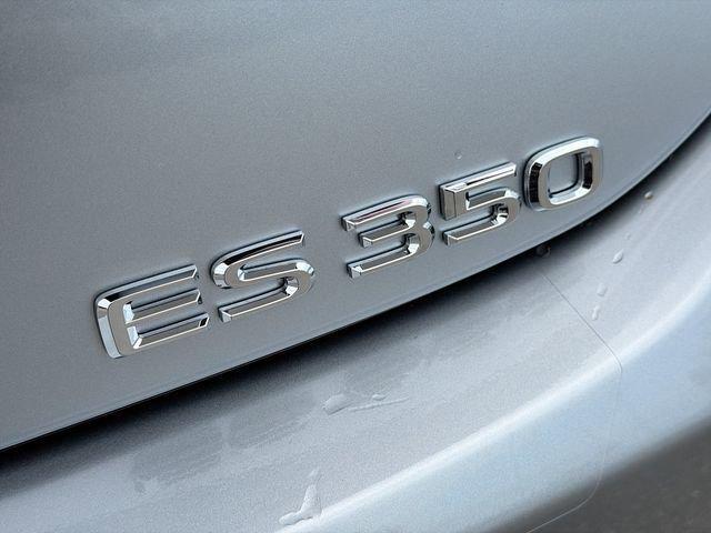 new 2025 Lexus ES 350 car, priced at $46,058