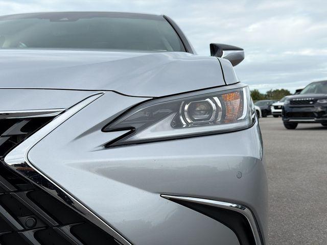new 2025 Lexus ES 350 car, priced at $48,549