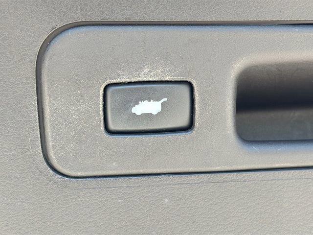 used 2017 Acura MDX car, priced at $19,248