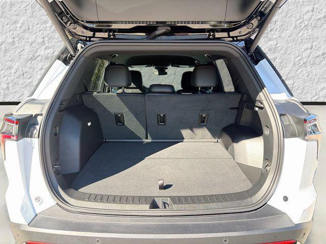 used 2026 Chevrolet Equinox car, priced at $31,359