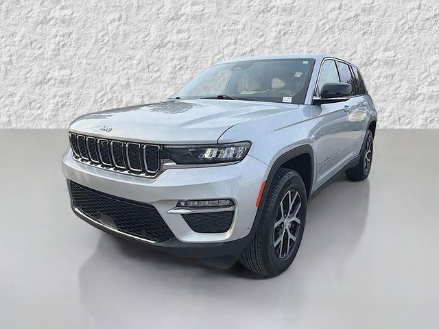 used 2025 Jeep Grand Cherokee car, priced at $34,875
