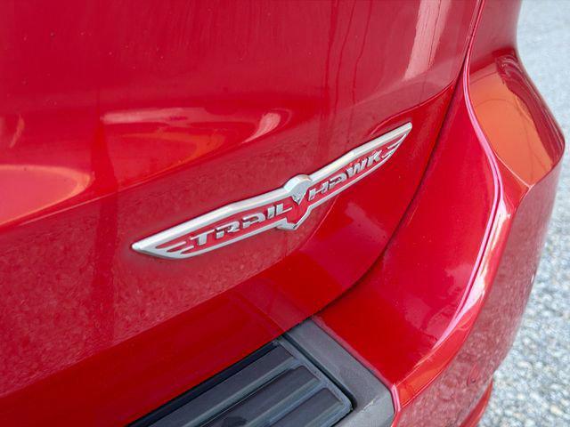 used 2017 Jeep Grand Cherokee car, priced at $14,962