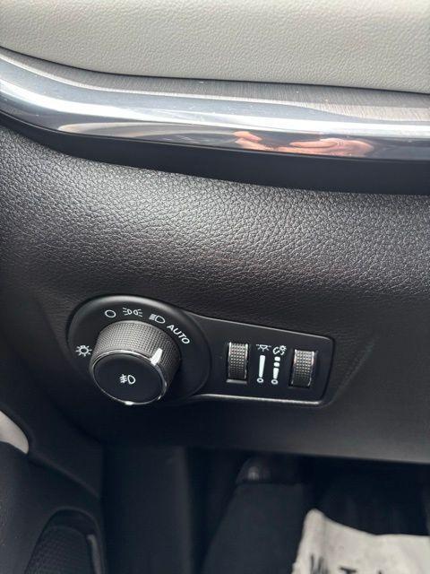 used 2022 Jeep Compass car, priced at $22,618