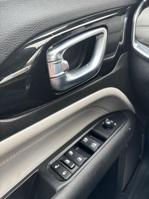 used 2022 Jeep Compass car, priced at $22,618