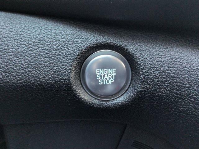 used 2021 Hyundai Santa Fe car, priced at $19,742