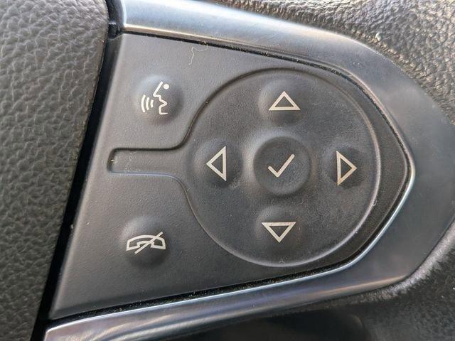 used 2023 Chevrolet Traverse car, priced at $23,157