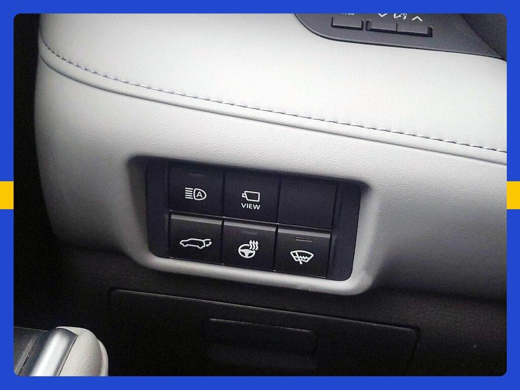used 2021 Toyota Highlander car, priced at $30,998