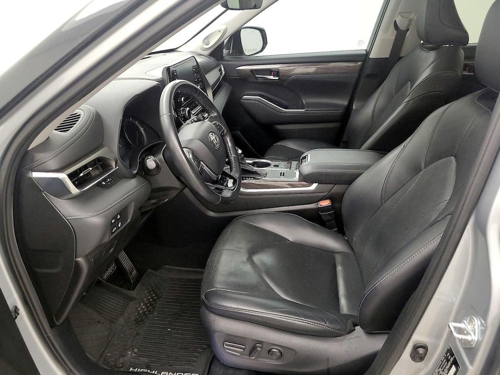 used 2020 Toyota Highlander Hybrid car, priced at $35,998