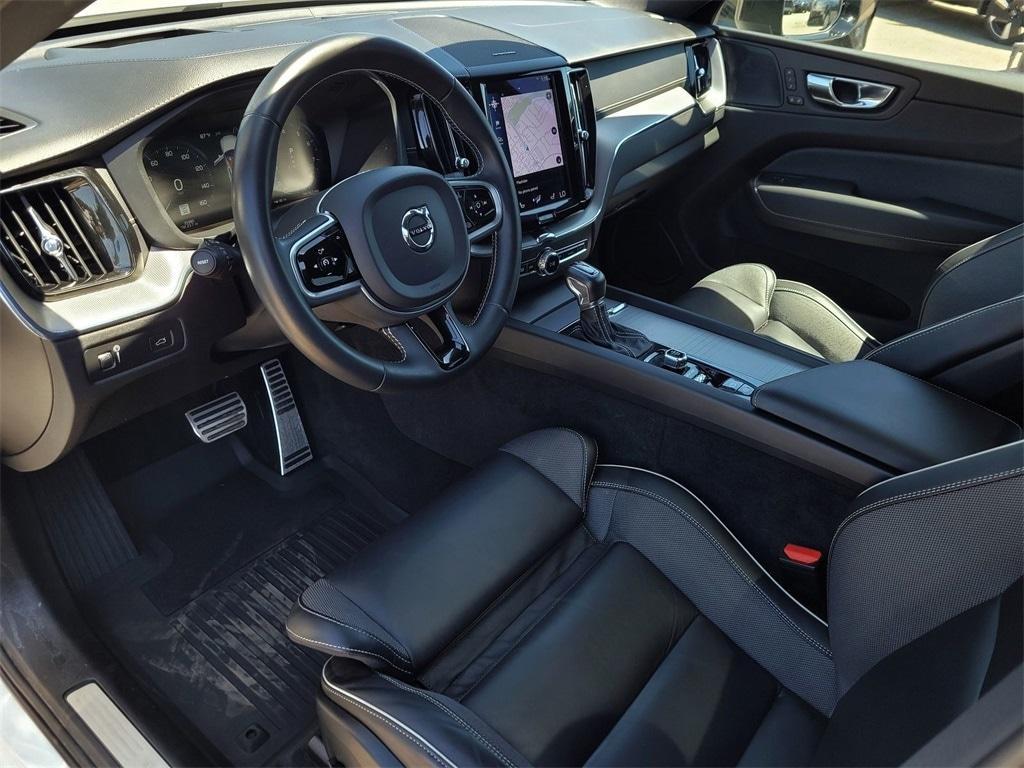 used 2021 Volvo XC60 car, priced at $29,995