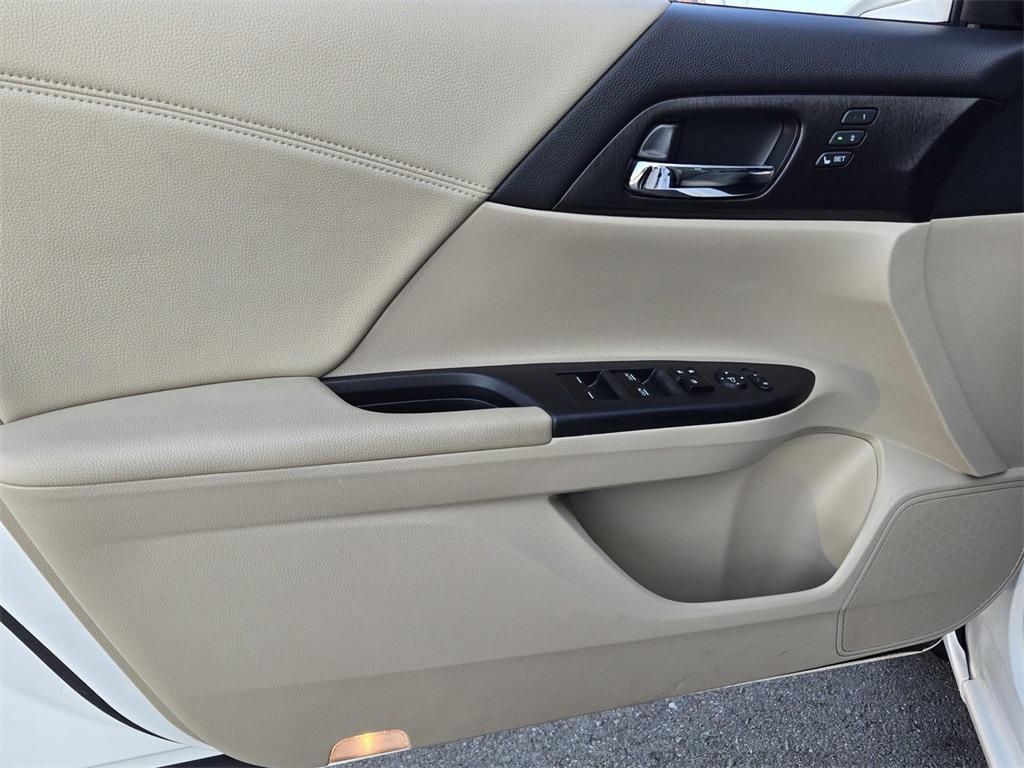 used 2013 Honda Accord car, priced at $11,995