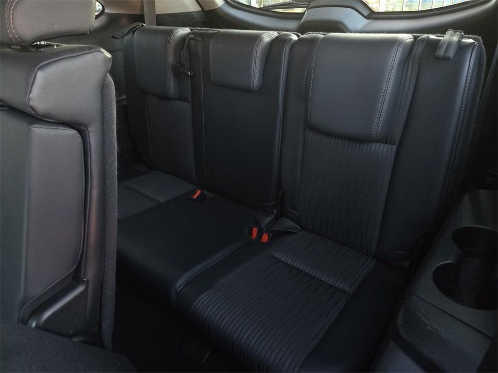 used 2015 Toyota Highlander car, priced at $18,500