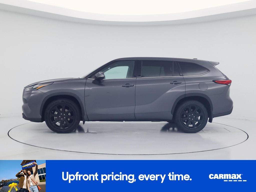 used 2022 Toyota Highlander car, priced at $29,998
