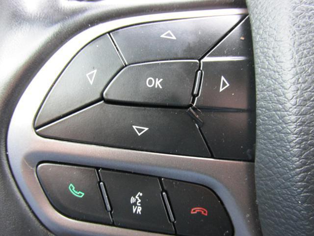 used 2020 Jeep Cherokee car, priced at $12,989