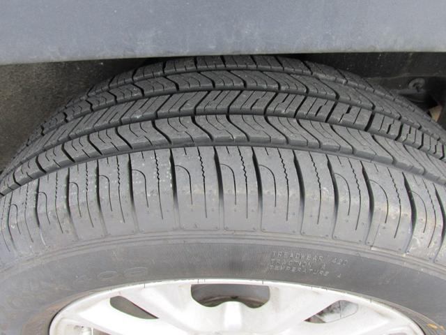 used 2020 Jeep Cherokee car, priced at $12,989