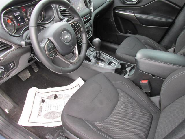 used 2020 Jeep Cherokee car, priced at $12,989