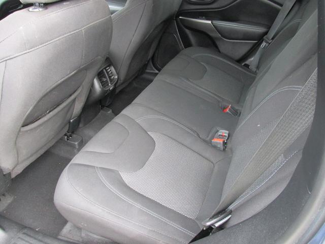 used 2020 Jeep Cherokee car, priced at $12,989