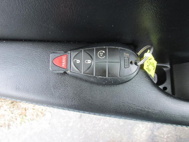 used 2020 Jeep Cherokee car, priced at $12,989